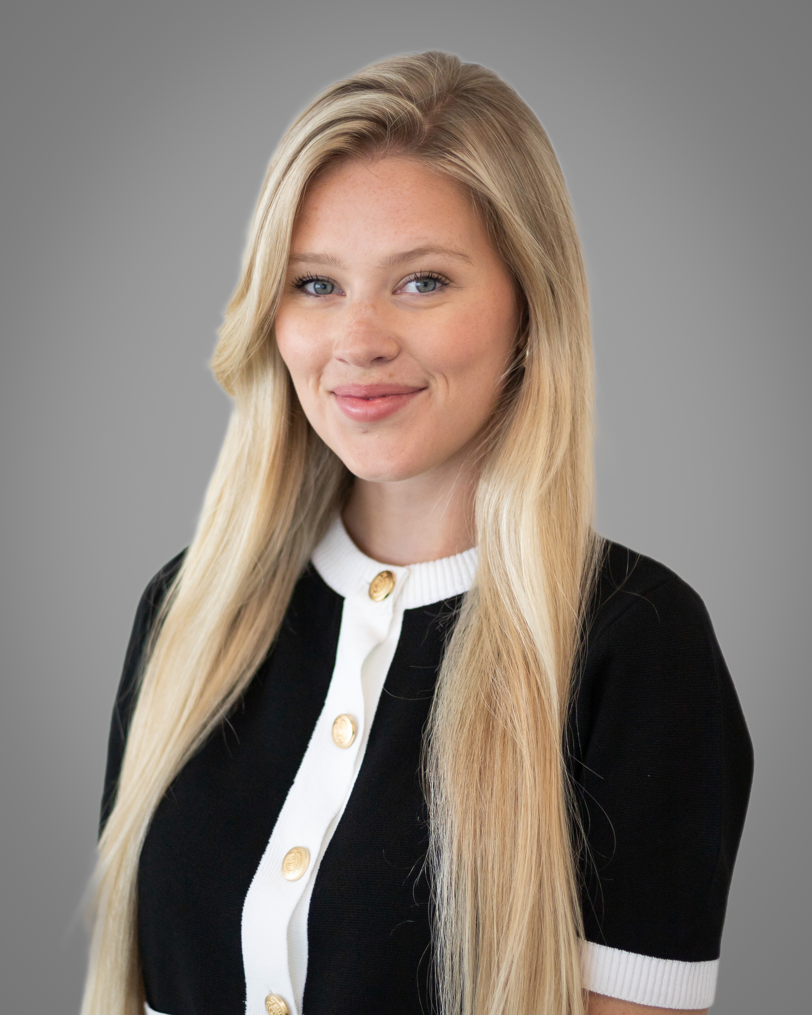 Profile Picture of Sydney Adams
